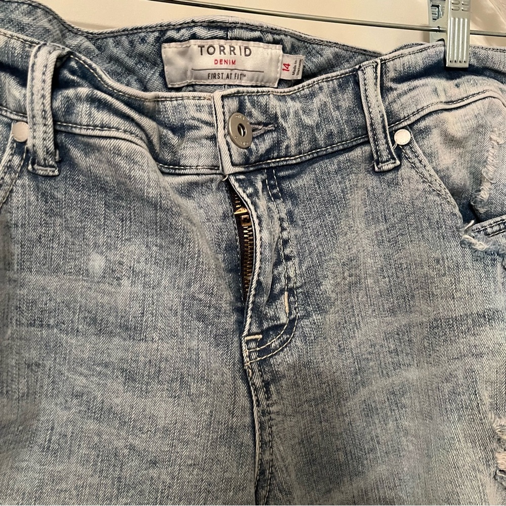 Torrid Jeans - Picture 2 of 10